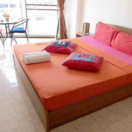 View Talay 1B Apartments Pattaya Exterior photo