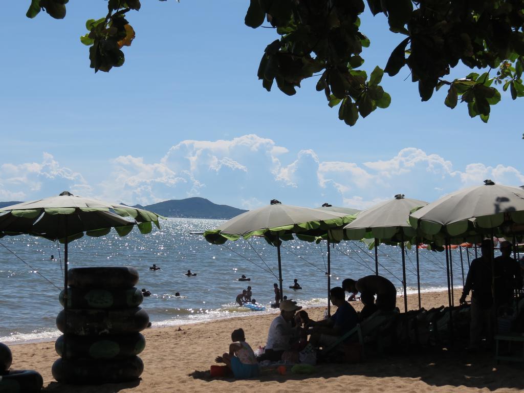 View Talay 1B Apartments Pattaya Exterior photo