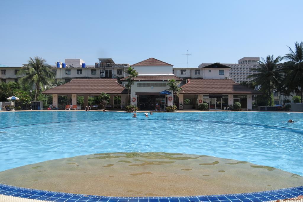 View Talay 1B Apartments Pattaya Exterior photo
