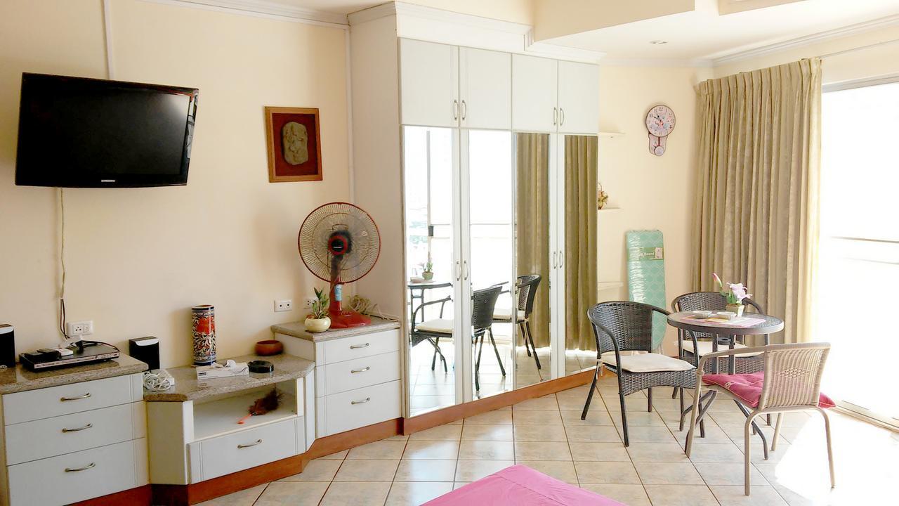 View Talay 1B Apartments Pattaya Exterior photo